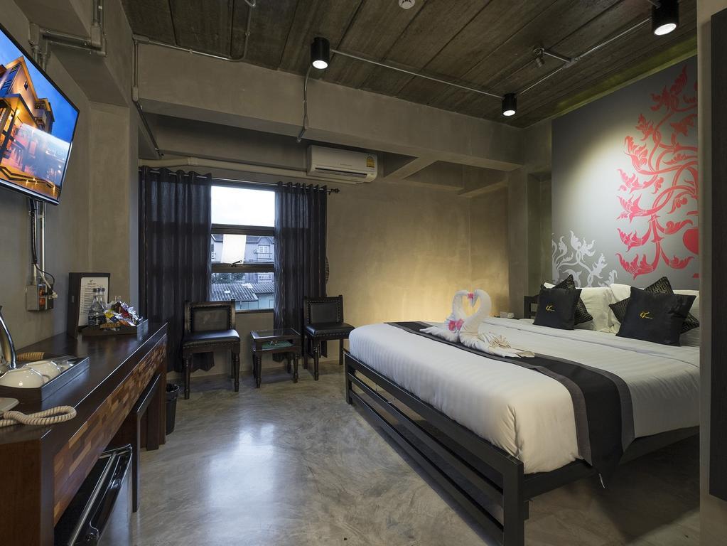 Отель Thapae Loft Чиангмай Экстерьер фото