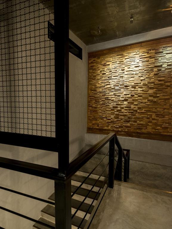 Отель Thapae Loft Чиангмай Экстерьер фото