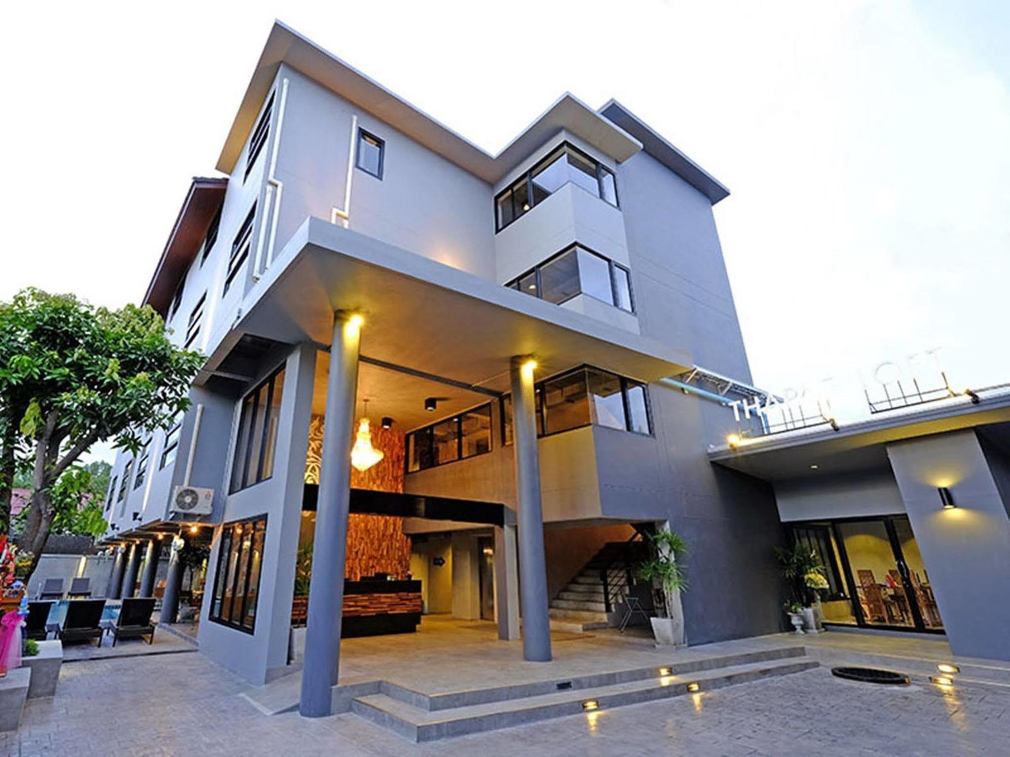 Отель Thapae Loft Чиангмай Экстерьер фото